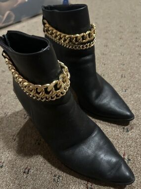 Steve Madden Black Pointed Ankle Boots with Gold Chain Trim